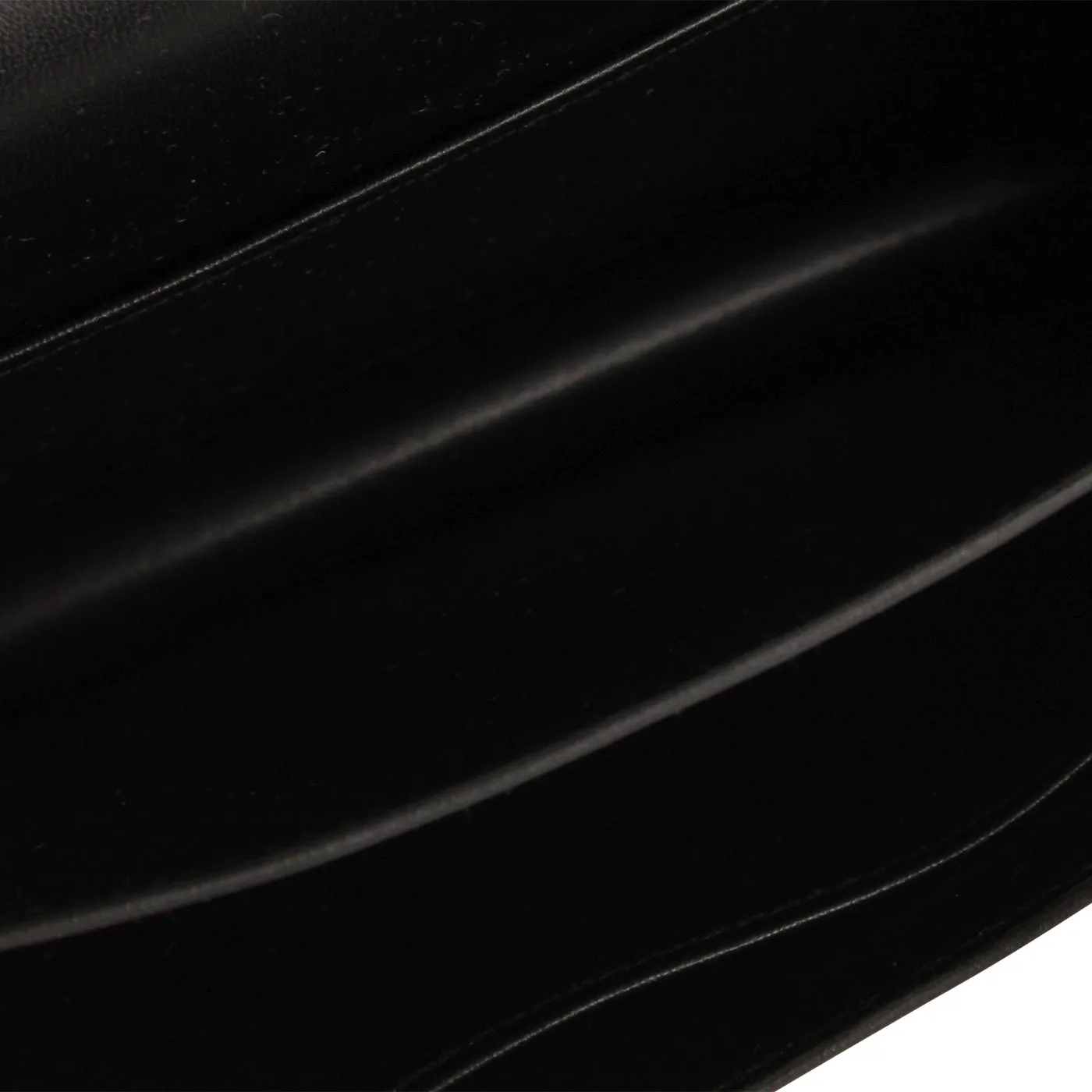 Constance 18 - Black