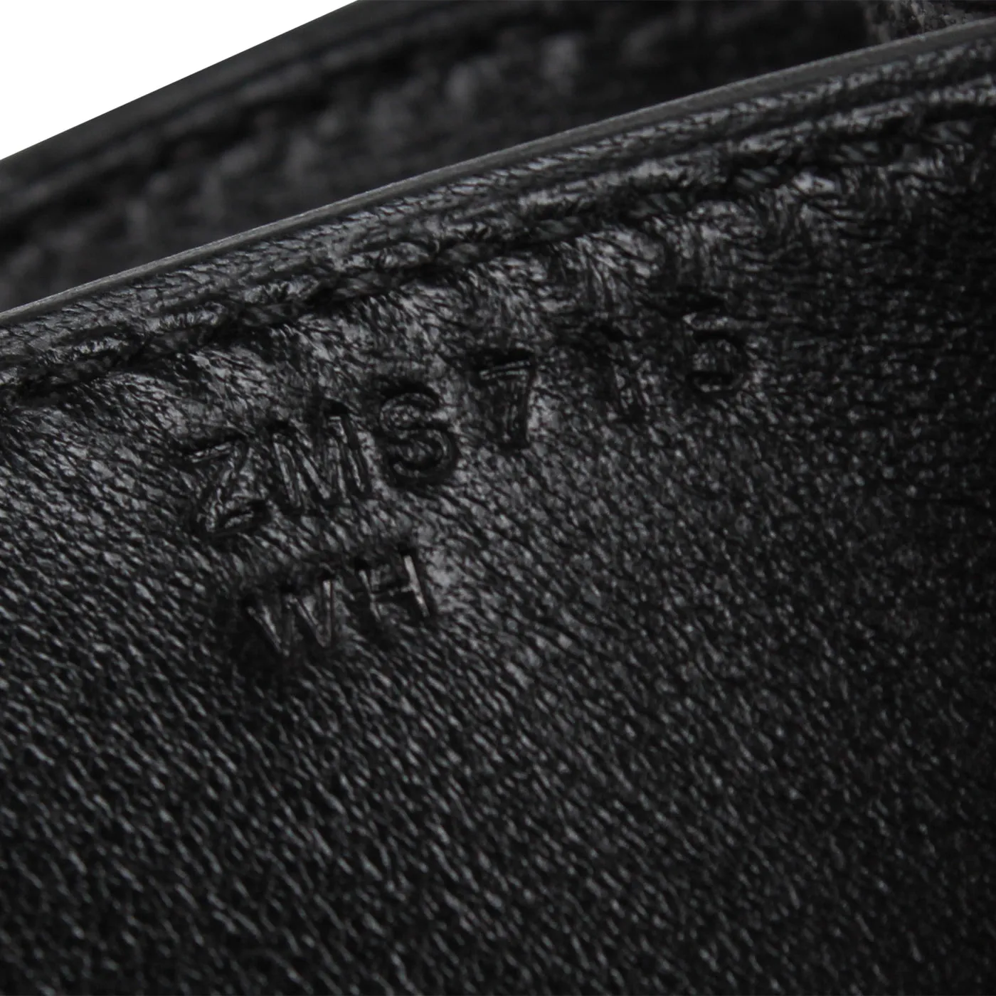 Constance 18 - Black