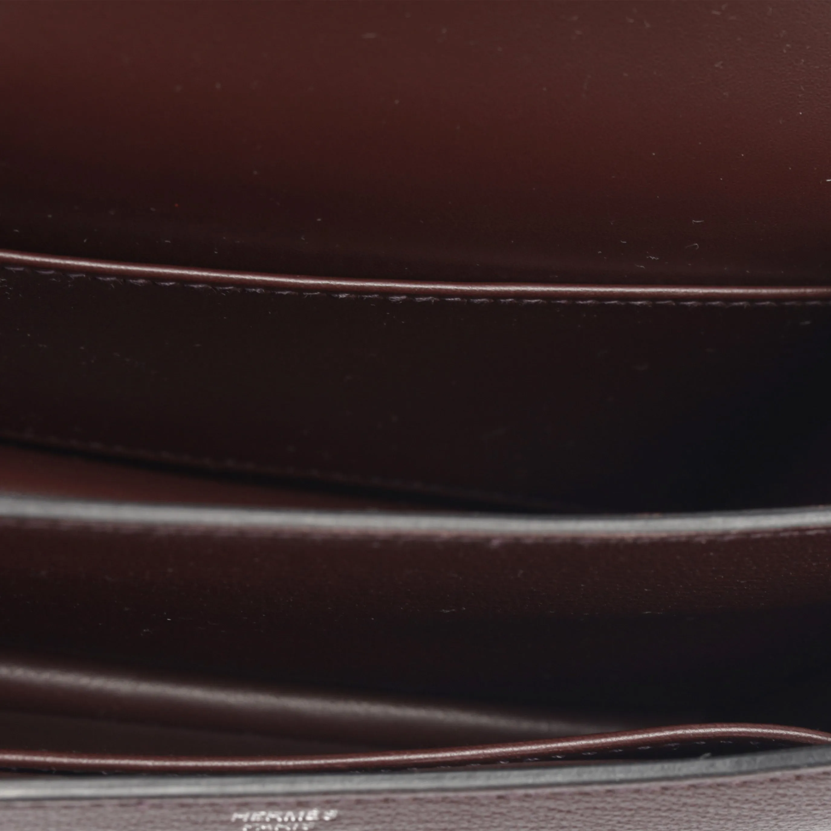 Constance 18 - Rouge Sellier