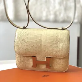 Hermès Constance 18 Vanille Alligator Mississippi Matte Palladium Hardware PHW