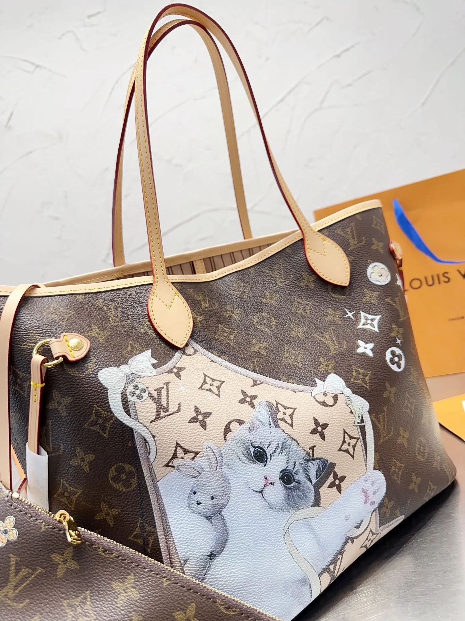 LB883 Neverfull MM / 12.6x11.4x6.7inch