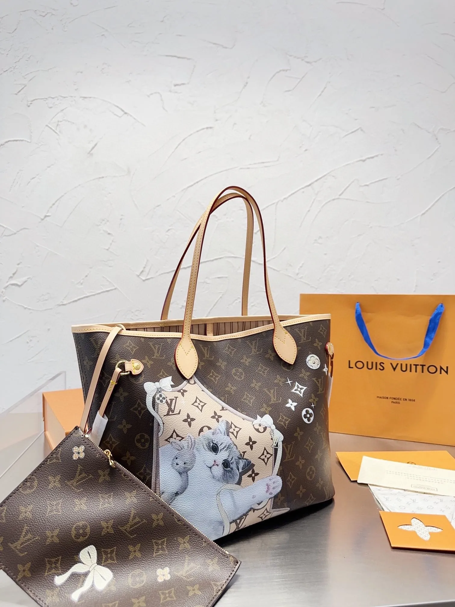LB883 Neverfull MM / 12.6x11.4x6.7inch