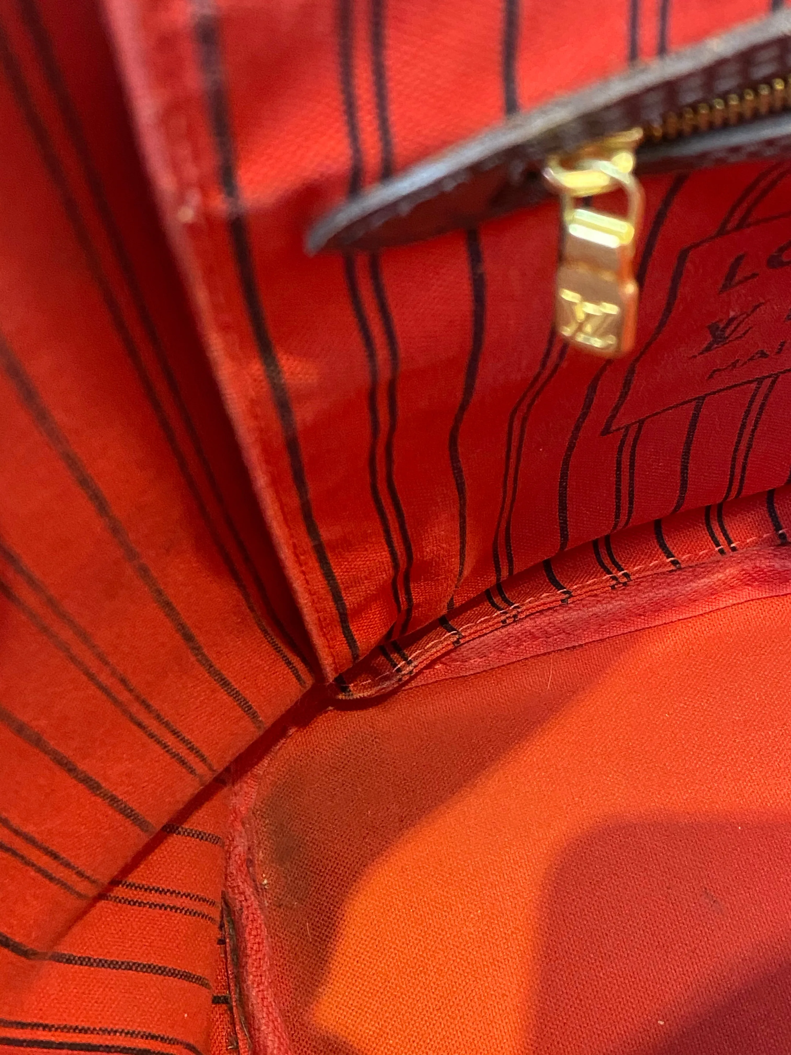 Louis Vuitton Damier Ebene Neverfull MM - As Seen on Instagram 10/1/21