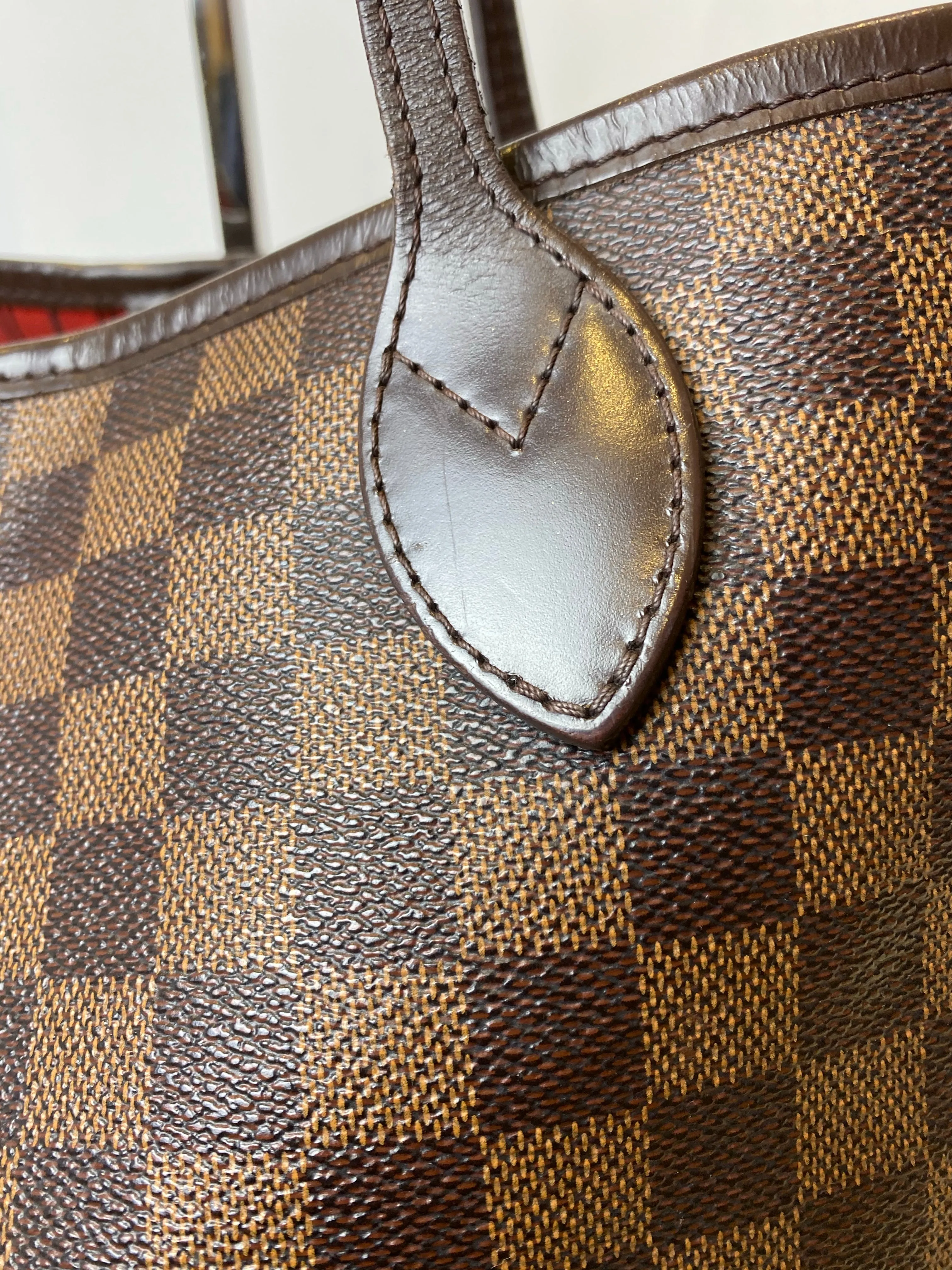 Louis Vuitton Damier Ebene Neverfull MM - As Seen on Instagram 10/1/21
