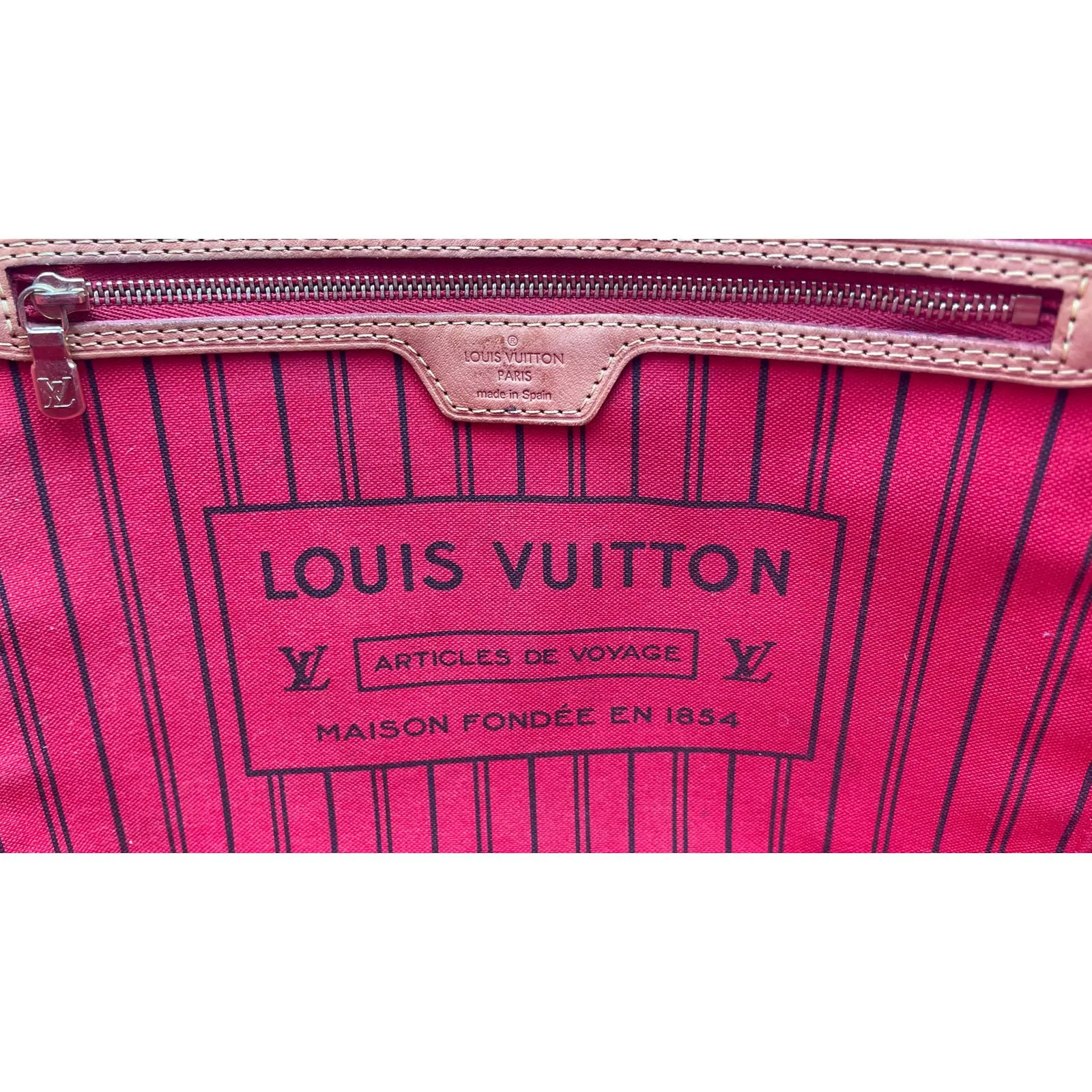 Louis Vuitton Neverfull