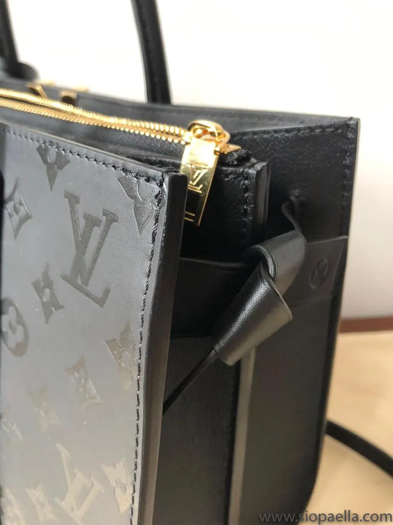 Louis Vuitton Very Tote MM