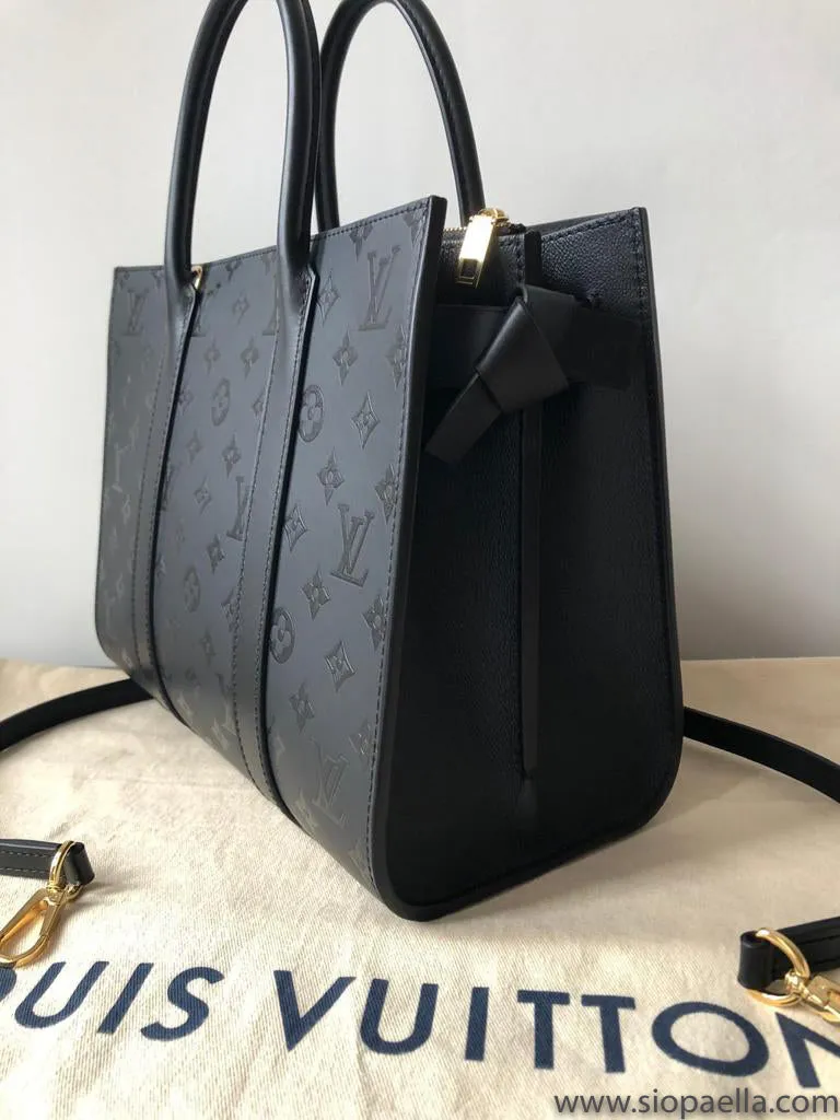 Louis Vuitton Very Tote MM