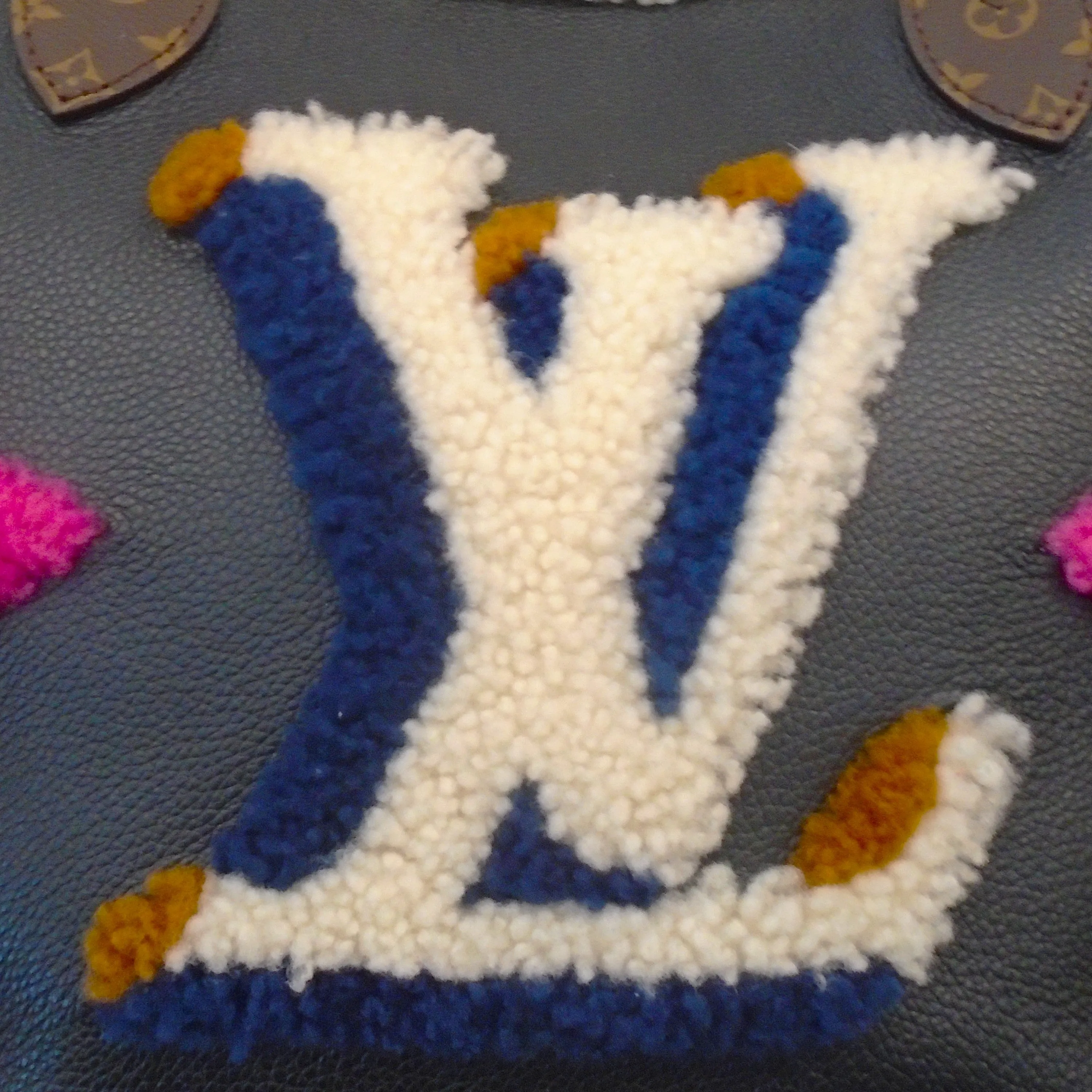 Louis Vuitton Vintage Teddy Neverfull MM