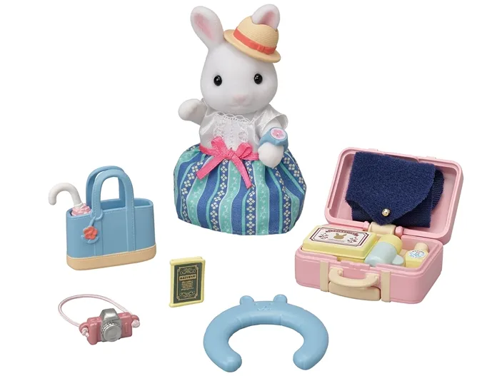 Weekend Travel Set with Snow Rabbit Calico Critters